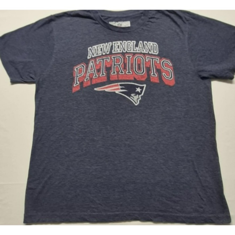 New England Patriots NFL Team‎ gray football team logo graphic t-shirt sz. L